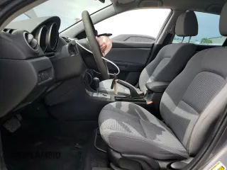 2007 Mazda 3 S Touring z VIN JM1BK344571662713, wystawiony jako Copart lot #59407825 z przebiegiem 107 723 mil mil oraz Szkoda całkowita • Salvage title. Historia ofert i sprzedaży dostępna na DreamBid. Obrazek 7.