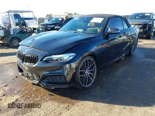 2018 BMW 2 Series M240i with VIN WBA2N1C56JVC27897, listed as a IAAI auction lot 41229981 with 39,492 mi miles. Bid and sale history available at carsss.com. Image 2.