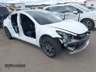 2020 Tesla Model 3 Standard Range Plus z VIN 5YJ3E1EA3LF597513, wystawiony jako IAAI lot #41667759 z przebiegiem 44 660 mil mil oraz . Historia ofert i sprzedaży dostępna na DreamBid. Obrazek 1.