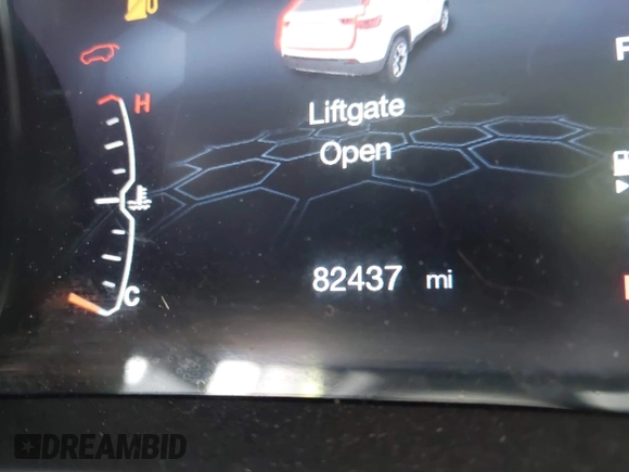2018 Jeep Compass Limited with VIN 3C4NJDCB9JT267021, listed as a IAAI auction lot 42270830 with 82,437 mi miles and . Bid and sale history available at DreamBid. Image 15.