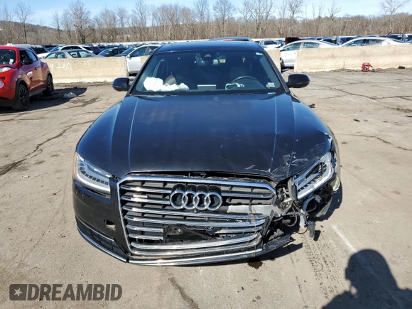 2015 Audi A8 3.0T z VIN WAU3GAFD3FN021393, wystawiony jako Copart lot #46236194 z przebiegiem 58 015 mil mil oraz Szkoda całkowita • Salvage title. Historia ofert i sprzedaży dostępna na DreamBid. Obrazek 5.