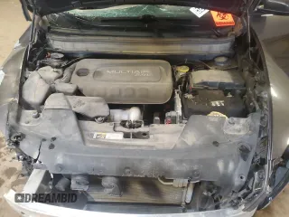 2018 Jeep Cherokee Latitude z VIN 1C4PJMCB3JD534507, wystawiony jako Copart lot #60502365 z przebiegiem 133 642 mil mil oraz Szkoda całkowita • Salvage title. Historia ofert i sprzedaży dostępna na DreamBid. Obrazek 11.