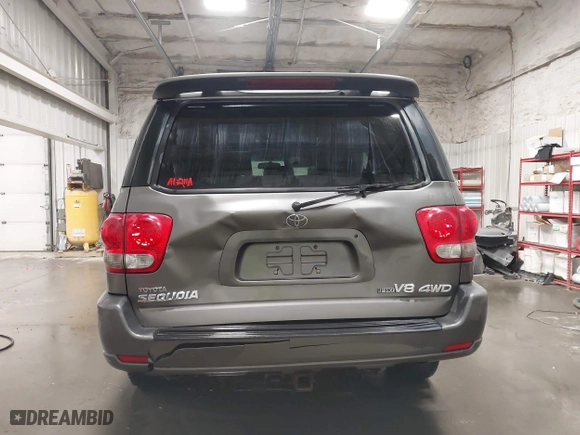 2006 Toyota Sequoia Limited with VIN 5TDBT48A06S275409, listed as a IAAI auction lot 41766094 with 149,718 mi miles. Bid and sale history available at carsss.com. Image 16.