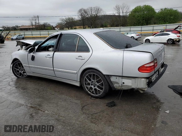 2001 Mercedes-Benz E-Class with VIN WDBJF65J71B282195, listed as a Copart auction lot 51190135 with 0 mi miles and Non Repairable. Bid and sale history available at carsss.com. Image 2.