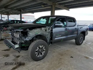 2023 Toyota Tacoma SR z VIN 3TMCZ5AN4PM629181, wystawiony jako Copart lot #47663375 z przebiegiem 35 442 mil mil oraz Szkoda całkowita • Salvage title. Historia ofert i sprzedaży dostępna na DreamBid. Obrazek 1.
