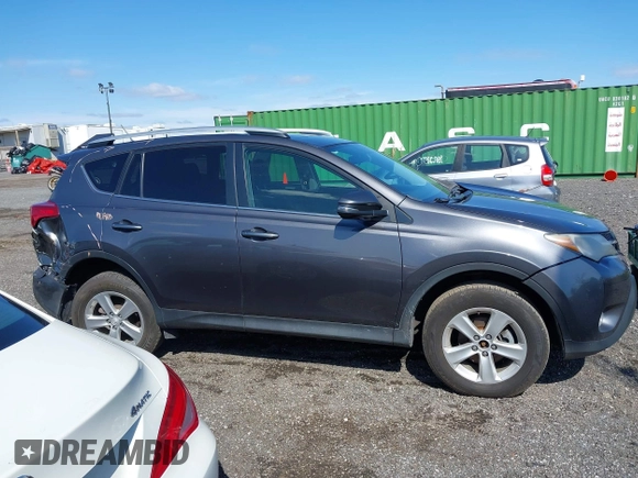 2014 Toyota RAV4 XLE with VIN 2T3RFREV2EW143193, listed as a IAAI auction lot 41892552 with 185,433 mi miles. Bid and sale history available at carsss.com. Image 13.