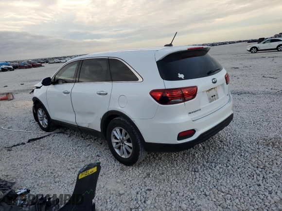 2020 Kia Sorento L with VIN 5XYPG4A39LG644010, listed as a Copart auction lot 50836765 with 67,526 mi miles and Salvage Title. Bid and sale history available at carsss.com. Image 2.