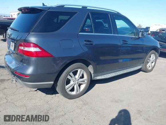 2013 Mercedes-Benz M 350 with VIN 4JGDA5JB3DA193378, listed as a IAAI auction lot 41806370 with 144,744 mi miles and . Bid and sale history available at DreamBid. Image 4.