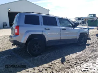 2015 Jeep Patriot Sport z VIN 1C4NJPBB6FD419563, wystawiony jako Copart lot #46986845 z przebiegiem Nie podano mil oraz Szkoda całkowita • Salvage title. Historia ofert i sprzedaży dostępna na DreamBid. Obrazek 3.