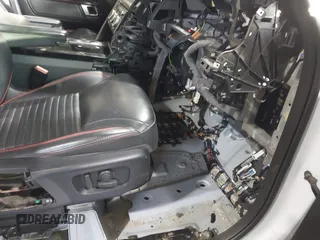 2017 Land Rover Discovery HSE Luxury with VIN SALRHBBK0HA038692, listed as a IAAI auction lot 41537853 with Not Provided miles and . Bid and sale history available at DreamBid. Image 6.