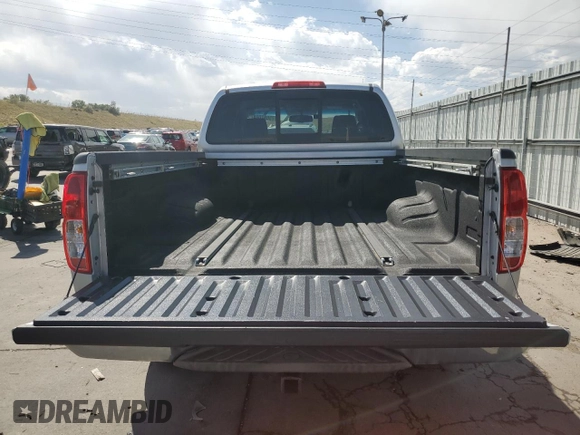 2012 Nissan Frontier SV z VIN 1N6AD0CW0CC458551, wystawiony jako Copart lot #73687094 z przebiegiem 129 461 mil mil oraz Szkoda całkowita • Salvage title. Historia ofert i sprzedaży dostępna na DreamBid. Obrazek 6.