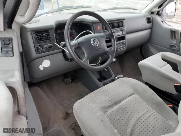 2003 Volkswagen EuroVan MV with VIN WV2MB47053H008384, listed as a Copart auction lot 44735755 with 186,210 mi miles and Clean Title. Bid and sale history available at carsss.com. Image 8.
