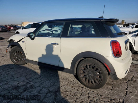 2020 MINI Hardtop Cooper S z VIN WMWXR5C04L2L49164, wystawiony jako Copart lot #45523025 z przebiegiem 43 108 mil mil oraz Szkoda całkowita • Salvage title. Historia ofert i sprzedaży dostępna na DreamBid. Obrazek 2.