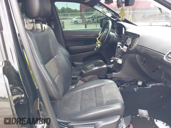 2019 Jeep Grand Cherokee Altitude with VIN 1C4RJFAG5KC830722, listed as a IAAI auction lot 42302581 with Not provided miles and . Bid and sale history available at DreamBid. Image 5.