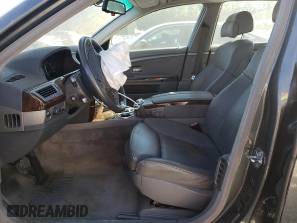 2004 BMW 7 Series 745Li z VIN WBAGN63514DS55343, wystawiony jako Copart lot #75668824 z przebiegiem 153 909 mil mil oraz Szkoda całkowita • Salvage title. Historia ofert i sprzedaży dostępna na DreamBid. Obrazek 7.