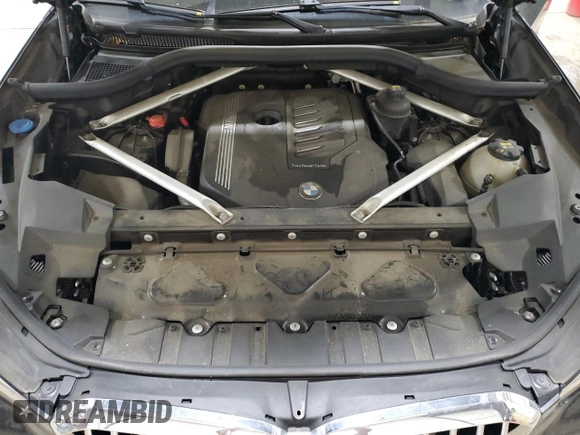 2020 BMW X5 xDrive40i with VIN 5UXCR6C09L9C51165, listed as a Copart auction lot 58212555 with Not provided miles and Salvage title. Bid and sale history available at DreamBid. Image 12.