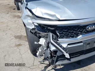 2021 Kia Sorento LX z VIN 5XYRG4LC5MG021586, wystawiony jako IAAI lot #42000187 z przebiegiem 81 046 mil mil oraz . Historia ofert i sprzedaży dostępna na DreamBid. Obrazek 6.