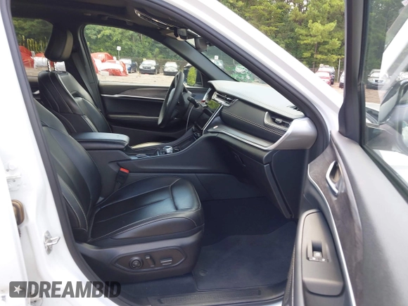 2024 Jeep Grand Cherokee with VIN 1C4RJYB67RC120412, listed as a IAAI auction lot 42732404 with 25,819 mi miles and . Bid and sale history available at DreamBid. Image 5.