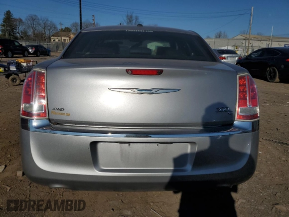 2014 Chrysler 300 C with VIN 2C3CCAKG9EH201097, listed as a Copart auction lot 47728625 with 197,424 mi miles and Clean Title. Bid and sale history available at carsss.com. Image 6.
