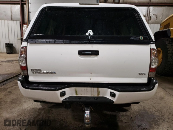 2015 Toyota Tacoma with VIN 5TFLU4EN2FX112036, listed as a Copart auction lot 50275385 with 135,503 mi miles and Salvage Title. Bid and sale history available at DreamBid. Image 6.