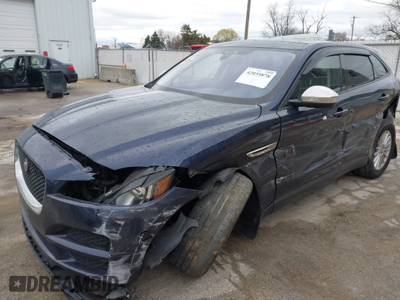 2017 Jaguar F-Pace 35t z VIN SADCS2BV5HA068252, wystawiony jako IAAI lot #42035878 z przebiegiem 74 046 mil mil oraz . Historia ofert i sprzedaży dostępna na DreamBid. Obrazek 17.