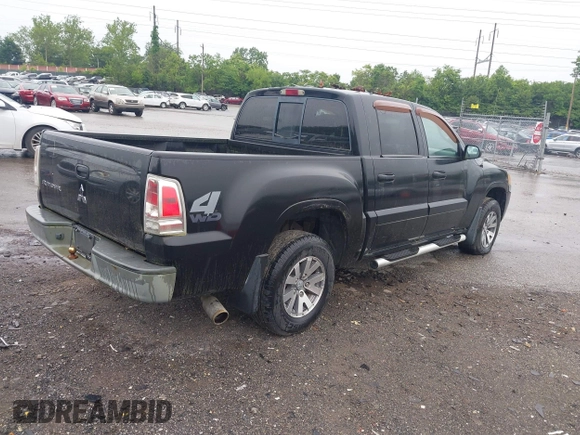 2007 Mitsubishi Raider LS z VIN 1Z7HT28K77S161721, wystawiony jako IAAI lot #42371688 z przebiegiem 130 815 mil mil oraz . Historia ofert i sprzedaży dostępna na DreamBid. Obrazek 4.
