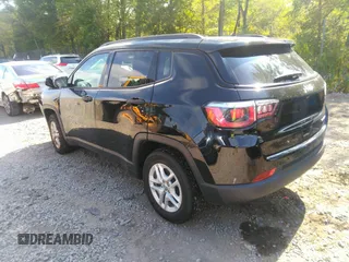 2018 Jeep Compass Sport with VIN 3C4NJCABXJT326364, listed as a IAAI auction lot 40289629 with 68,896 mi miles. Bid and sale history available at carsss.com. Image 3.