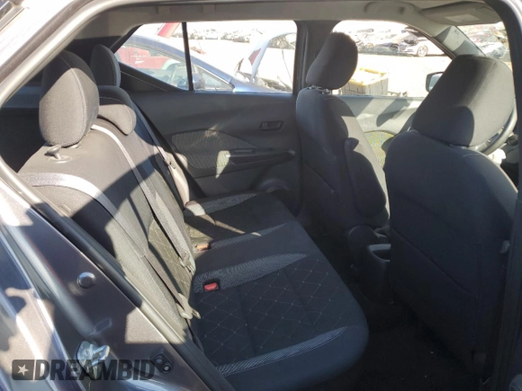 2019 Nissan Kicks SR with VIN 3N1CP5CU9KL491357, listed as a Copart auction lot 82594634 with 32,518 mi miles and Salvage Title. Bid and sale history available at carsss.com. Image 10.