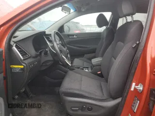 2017 Hyundai Tucson Sport z VIN KM8J33A25HU479951, wystawiony jako Copart lot #47854555 z przebiegiem 103 818 mil mil oraz Szkoda całkowita • Salvage title. Historia ofert i sprzedaży dostępna na DreamBid. Obrazek 7.