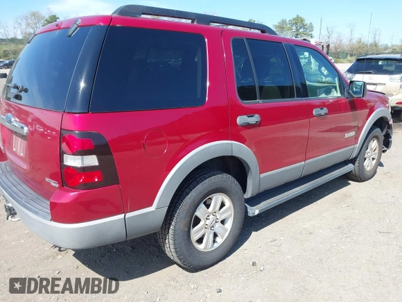 2006 Ford Explorer XLT with VIN 1FMEU73E26UB58007, listed as a IAAI auction lot 42155292 with 129,592 mi miles. Bid and sale history available at carsss.com. Image 4.