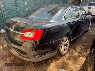 2011 Ford Taurus SEL z VIN 1FAHP2EW8BG138540, wystawiony jako Copart lot #56559815 z przebiegiem 286 211 mil mil oraz Tytuł czysty. Historia ofert i sprzedaży dostępna na DreamBid. Obrazek 4.