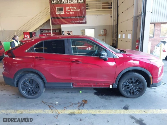 2022 Mitsubishi Eclipse Cross LE with VIN JA4ATVAA6NZ013879, listed as a IAAI auction lot 41450278 with 33,830 mi miles. Bid and sale history available at carsss.com. Image 14.