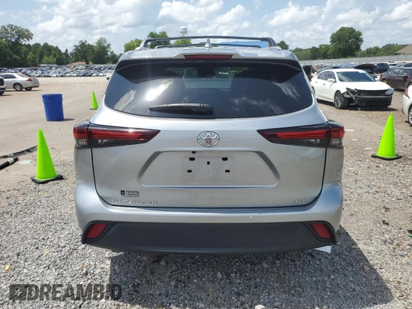 2024 Toyota Highlander LE with VIN 5TDKDRAH5RS050859, listed as a Copart auction lot 61609205 with 15,284 mi miles and Salvage title. Bid and sale history available at DreamBid. Image 6.