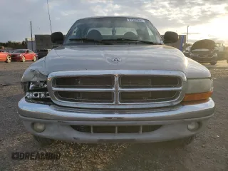 1999 Dodge Dakota SLT with VIN 1B7GG22Y3XS275370, listed as a Copart auction lot 81568994 with 241,945 mi miles and Salvage Title. Bid and sale history available at DreamBid. Image 5.