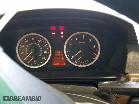 2006 BMW 5 Series 530xi with VIN WBANF73596CU21336, listed as a Copart auction lot 52828545 with 166,092 mi miles and Salvage Title. Bid and sale history available at DreamBid. Image 9.