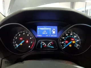 2013 Ford Focus SE with VIN 1FADP3F20DL250081, listed as a Copart auction lot 62140995 with 78,118 mi miles and Salvage title. Bid and sale history available at DreamBid. Image 9.