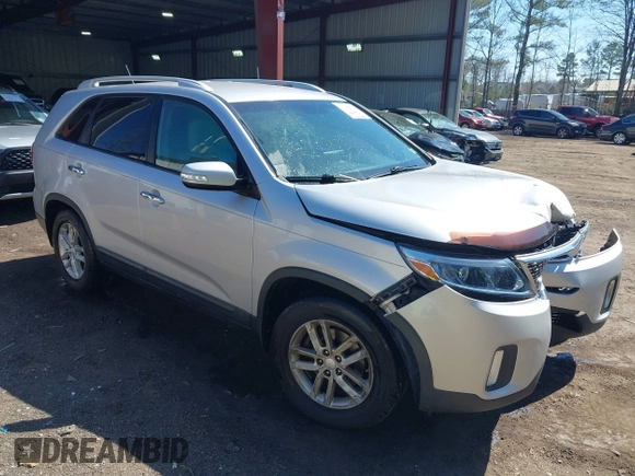 2014 Kia Sorento LX with VIN 5XYKT4A63EG457302, listed as a IAAI auction lot 41859779 with 122,724 mi miles. Bid and sale history available at carsss.com. Image 1.