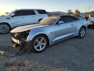 2018 Chevrolet Camaro 1LT with VIN 1G1FB3DX6J0111675, listed as a Copart auction lot 88072995 with 68,796 mi miles and Salvage Title. Bid and sale history available at carsss.com. Image 1.