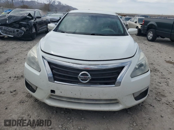 2014 Nissan Altima S with VIN 1N4AL3AP4EN245120, listed as a Copart auction lot 51545535 with 233,940 mi miles and Clean Title. Bid and sale history available at DreamBid. Image 5.
