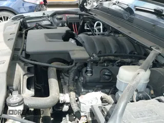 2019 Chevrolet Suburban LT с VIN 1GNSKHKC6KR262748, выставлен на аукционе IAAI как лот 42573141 с пробегом 137 301 миль миль и . История ставок и продаж доступна на DreamBid. Изображение 19.