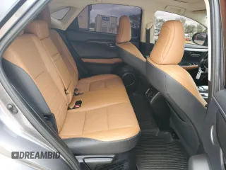 2018 Lexus NX 300 z VIN JTJBARBZ1J2172028, wystawiony jako Copart lot #55750525 z przebiegiem 67 778 mil mil oraz Szkoda całkowita • Salvage title. Historia ofert i sprzedaży dostępna na DreamBid. Obrazek 10.