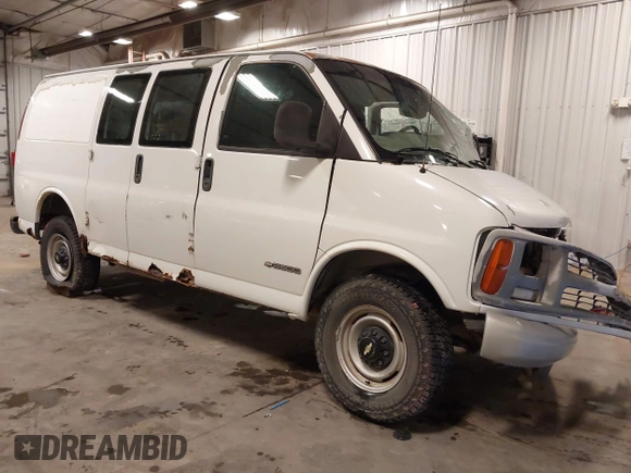 2002 Chevrolet Express Cargo with VIN 1GCHG35R421191281, listed as a IAAI auction lot 42207627 with 212,417 mi miles and . Bid and sale history available at DreamBid. Image 1.