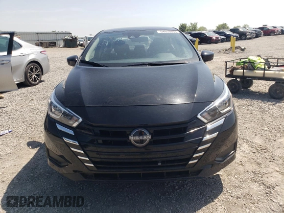 2023 Nissan Versa SV z VIN 3N1CN8EV5PL838140, wystawiony jako Copart lot #54653655 z przebiegiem 53 664 mil mil oraz Szkoda całkowita • Salvage title. Historia ofert i sprzedaży dostępna na DreamBid. Obrazek 5.
