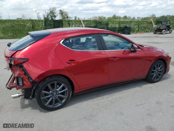 2021 Mazda Mazda3 Hatchback Preferred with VIN JM1BPALL2M1341951, listed as a Copart auction lot 56907644 with 48,669 mi miles. Bid and sale history available at carsss.com. Image 3.