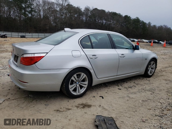 2009 BMW 5 Series 528i with VIN WBANU53599C121844, listed as a Copart auction lot 87062774 with 111,240 mi miles and Salvage Title. Bid and sale history available at carsss.com. Image 3.