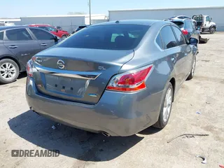 2014 Nissan Altima 2.5 S with VIN 1N4AL3AP3EC173211, listed as a IAAI auction lot 41973278 with 127,024 mi miles. Bid and sale history available at carsss.com. Image 4.
