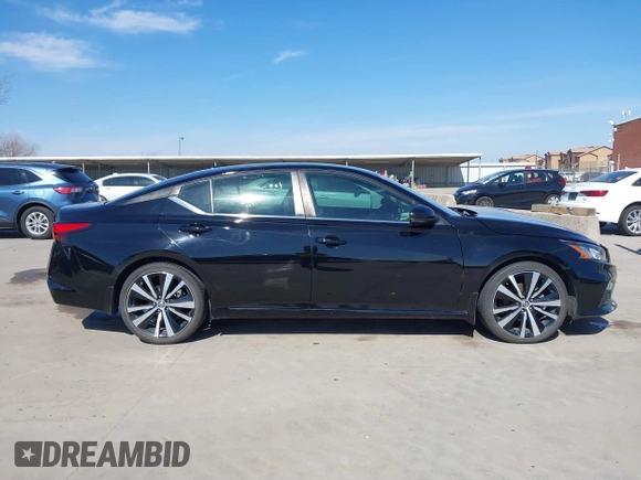 2020 Nissan Altima 2.5 SR with VIN 1N4BL4CV3LC119264, listed as a IAAI auction lot 41593154 with 74,808 mi miles. Bid and sale history available at carsss.com. Image 13.