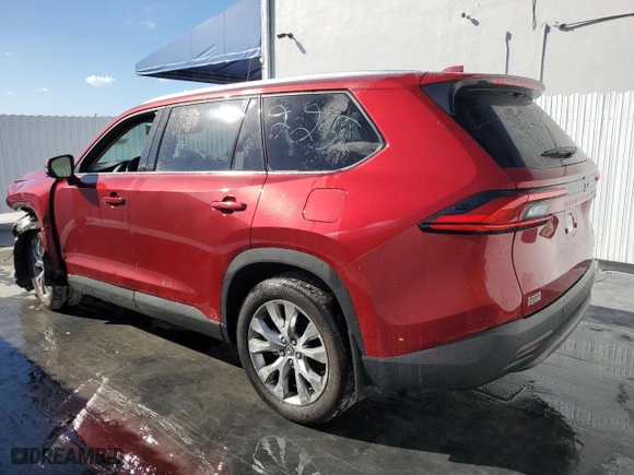 2024 Toyota Grand Highlander XLE with VIN 5TDAAAA5XRS004424, listed as a Copart auction lot 45031075 with 32,439 mi miles and Clean Title. Bid and sale history available at carsss.com. Image 2.