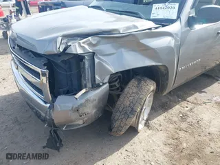 2007 Chevrolet Silverado 1500 LTZ with VIN 2GCEK13M071609477, listed as a IAAI auction lot 41042020 with 193,095 mi miles. Bid and sale history available at carsss.com. Image 16.