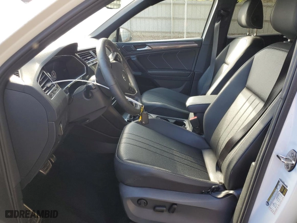 2023 Volkswagen Tiguan SE R-Line Black with VIN 3VV8B7AX7PM076826, listed as a Copart auction lot 78184004 with 14,076 mi miles and Salvage Title. Bid and sale history available at carsss.com. Image 7.
